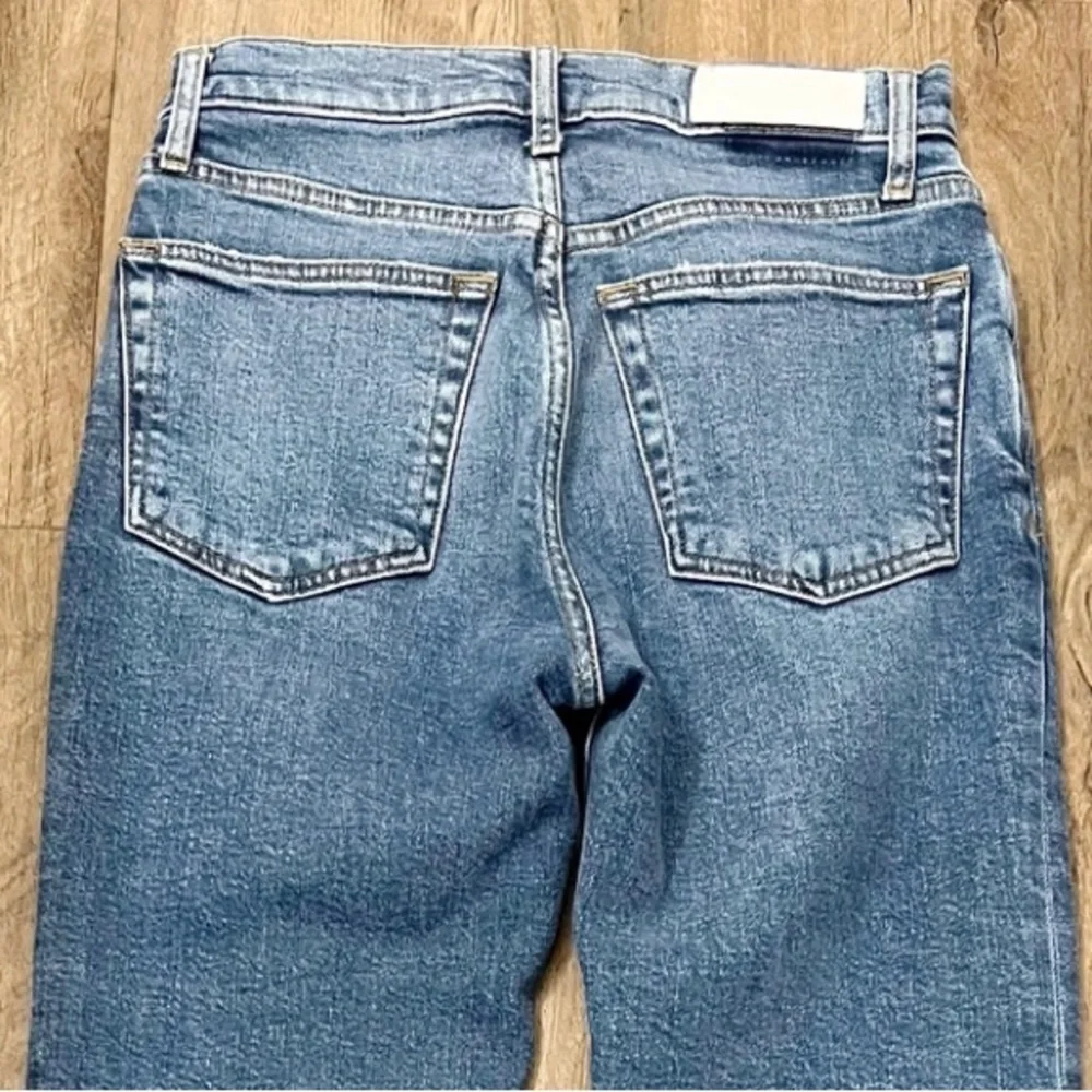 RE/DONE 70s Stove Pipe‎ High Rise Jeans in Dusk Destroy